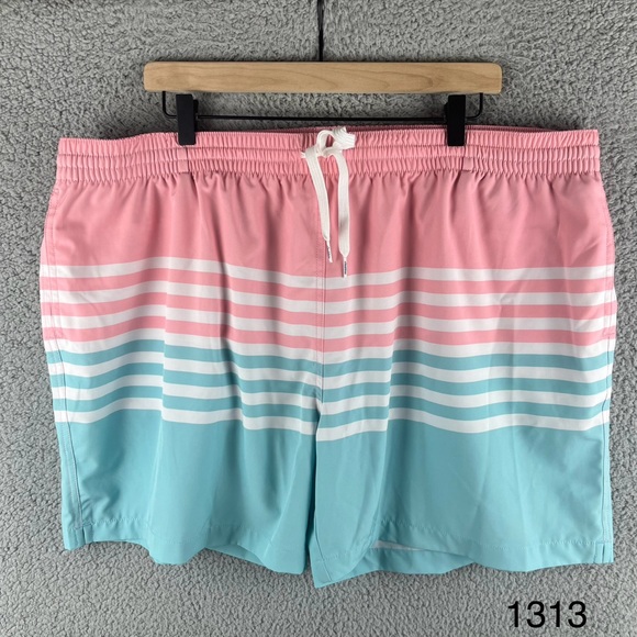 Men's Chubbies Mens 3XL Pink & Blue Classic Lined Striped 5.5 in. Swim Trunk - Picture 2 of 14